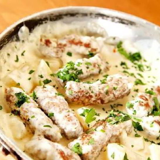 Рецепт нежного жаркого в сливочнома соусе