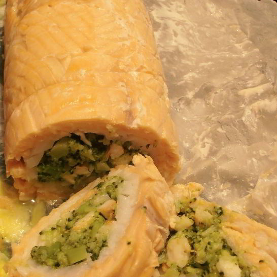 Рецепт жаркого из лосося и баккала с начинкой из красных креветок