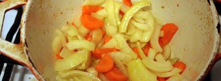 жаркое с языком и беконом под крышкой из слоеного теста сытый патрик. Шаг 2