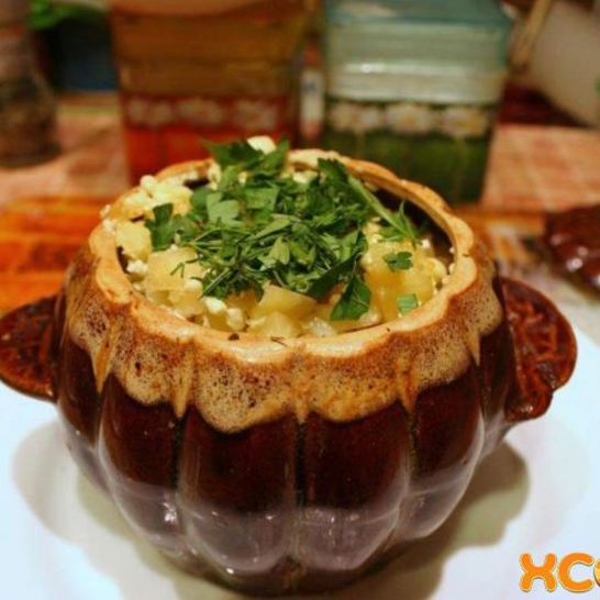 Рецепт жаркого в горшочках с курицей и грибами