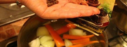 жаркое в горшочках с курицей и грибами. Шаг 6