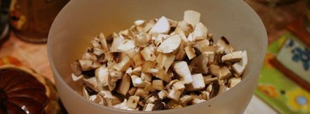 жаркое в горшочках с курицей и грибами. Шаг 12