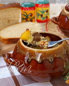 Жаркое в горшочках с мясом