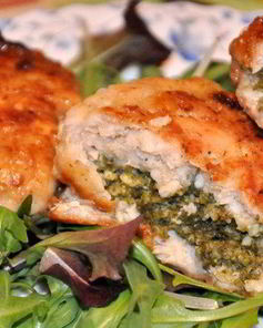 Куриные зразы с творогом и шпинатом