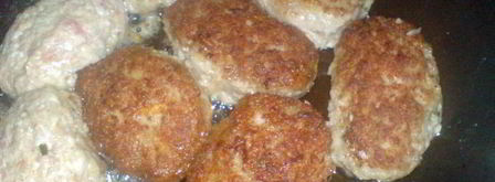 мясные зразы с зеленью, чесноком и сыром. Шаг 5