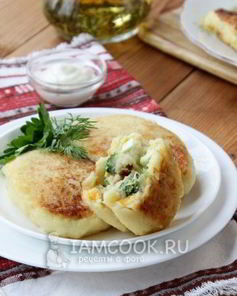 Зразы картофельные с яйцом и луком