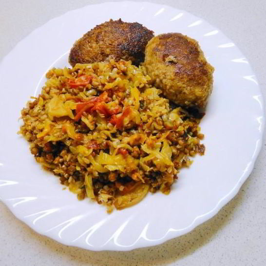 Рецепт гречки с капустой и овощами