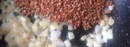 гречка с картофелем и специями. Шаг 4