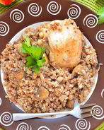 Гречка с курицей и грибами