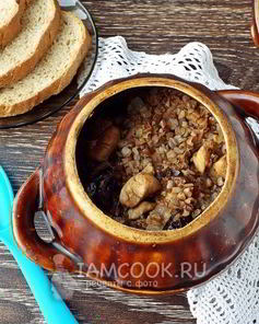 Гречка с курицей в горшочке в духовке