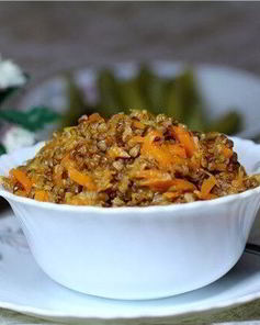 Гречка с морковью и луком