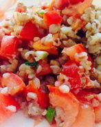 Гречка с помидорами и чесноком