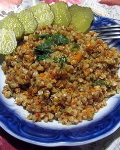 Тушеная гречневая каша с тыквой