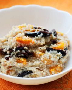 Каша с орехами и сухофруктами