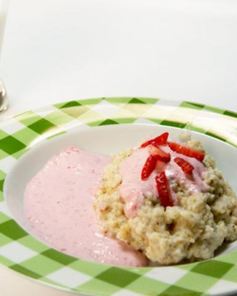 Ячменная каша с сыром фета и клубничным кремом