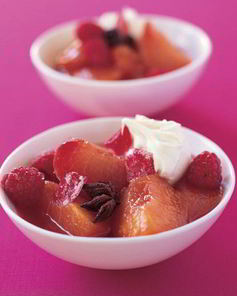 Фруктовое ассорти в коричном сиропе