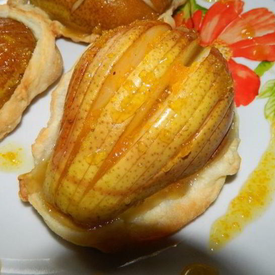 Рецепт корзинок с грушами и апельсиновым сиропом