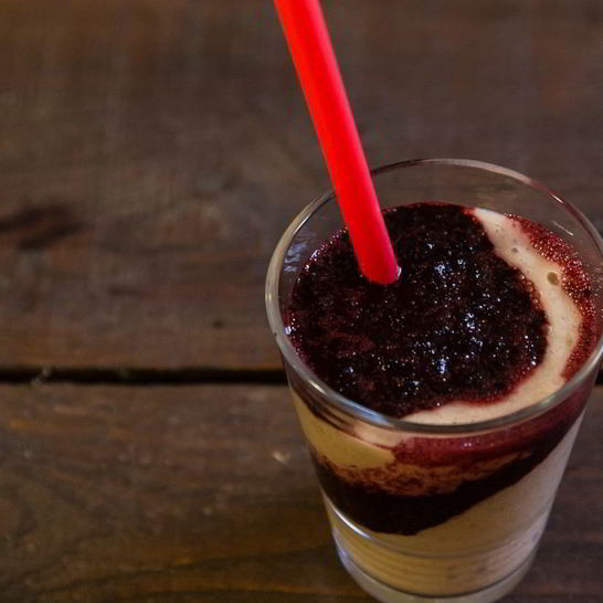 Рецепт бананова-черничного смузи