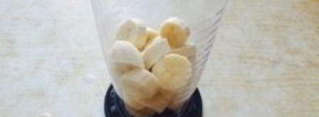 банановый смузи с молоком. Шаг 2