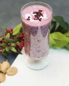 Черничный смузи с финиками