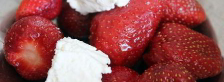 клубничный смузи с творогом и овсяными хлопьями. Шаг 3