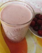 Смузи бананово-вишневый