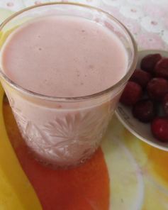 Смузи бананово-вишневый