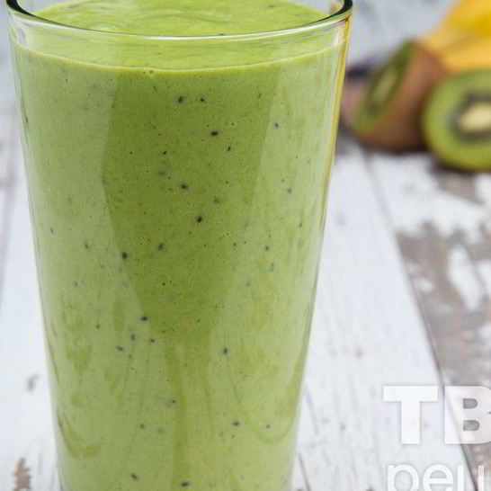 Рецепт смузей из банана, киви, шпината