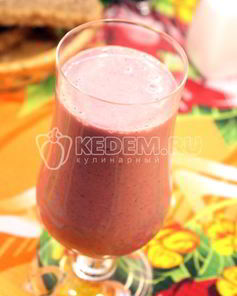 Смузи с йогуртом и вишней