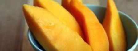 витаминный напиток из клубники и манго. Шаг 3