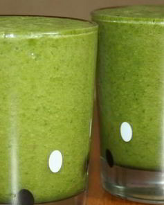 Зеленый коктейль с лаймом