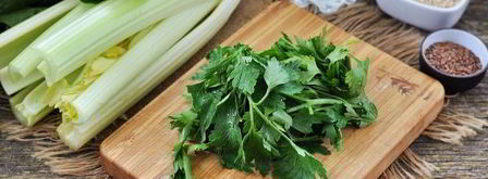 зеленый коктейль с овсяными хлопьями и льном. Шаг 3