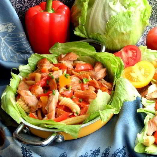 Итальянский салат с макаронами