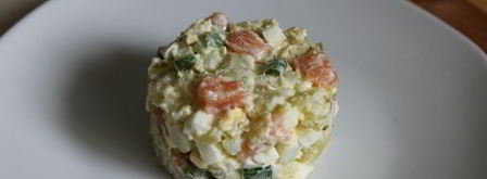 картофельный салат с красной рыбой и икрой. Шаг 6