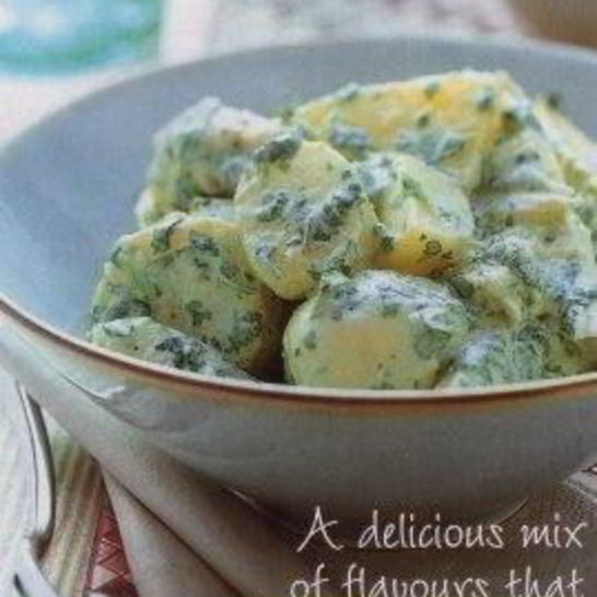 Рецепт картофельного салата с манго и курицей