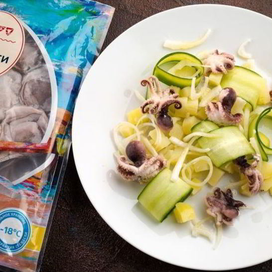 Рецепт картофельного салата с мини-осьминогами