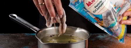 картофельный салат с мини-осьминогами. Шаг 2