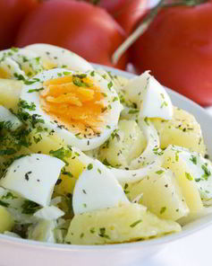 Картофельный салат с пряными травами