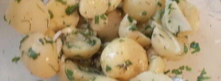 картофельный салат с сельдью и горчичной заправкой любят все. Шаг 5