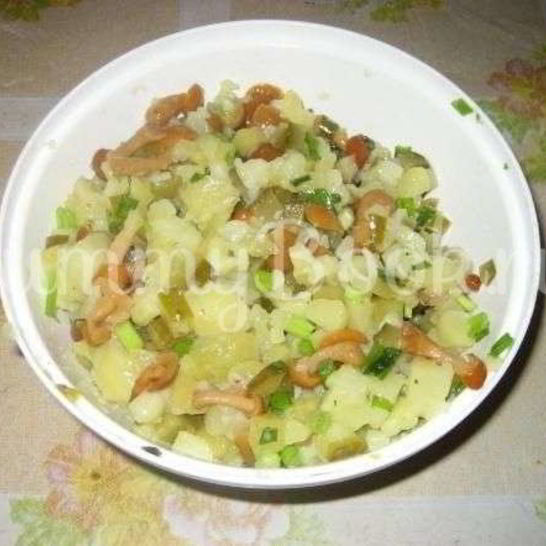 Рецепт салата картофельного с грибами