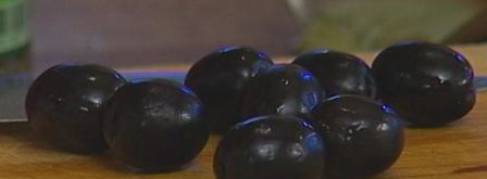 салат с запеченным картофелем, беконом и помидорами. Шаг 3