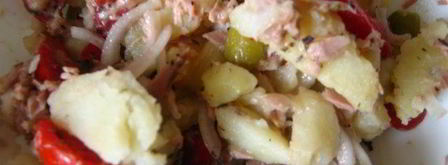 теплый салат с картофелем и тунцом. Шаг 9