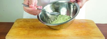 оливье с языком. Шаг 4