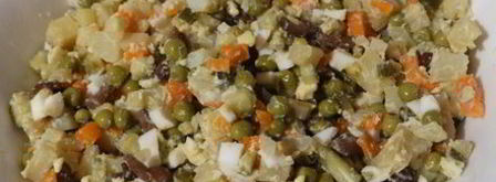 салат оливье с грибами. Шаг 3