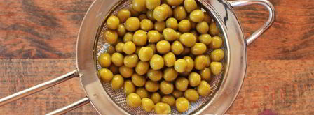 салат оливье с колбасой. Шаг 5