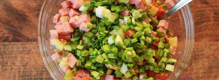 салат оливье с колбасой. Шаг 6