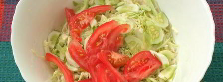 овощной салат со сметаной. Шаг 2