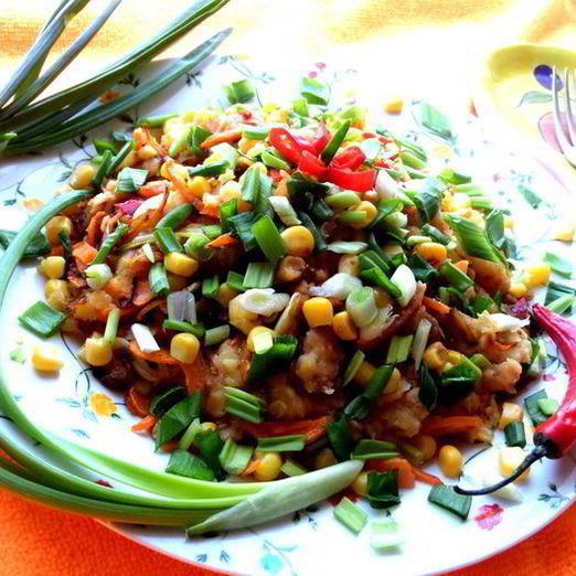 Постный салат из чечевицы