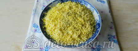 салат березка с курицей. Шаг 8