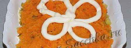 салат из индейки с сыром и соленом огурцом. Шаг 5